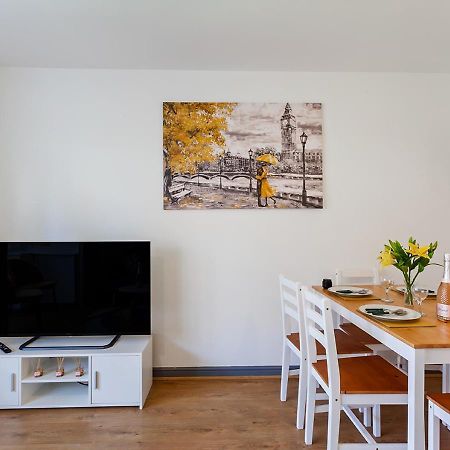 ברמינגהאם Stay Near Airport & Nec, The Leyburn מראה חיצוני תמונה