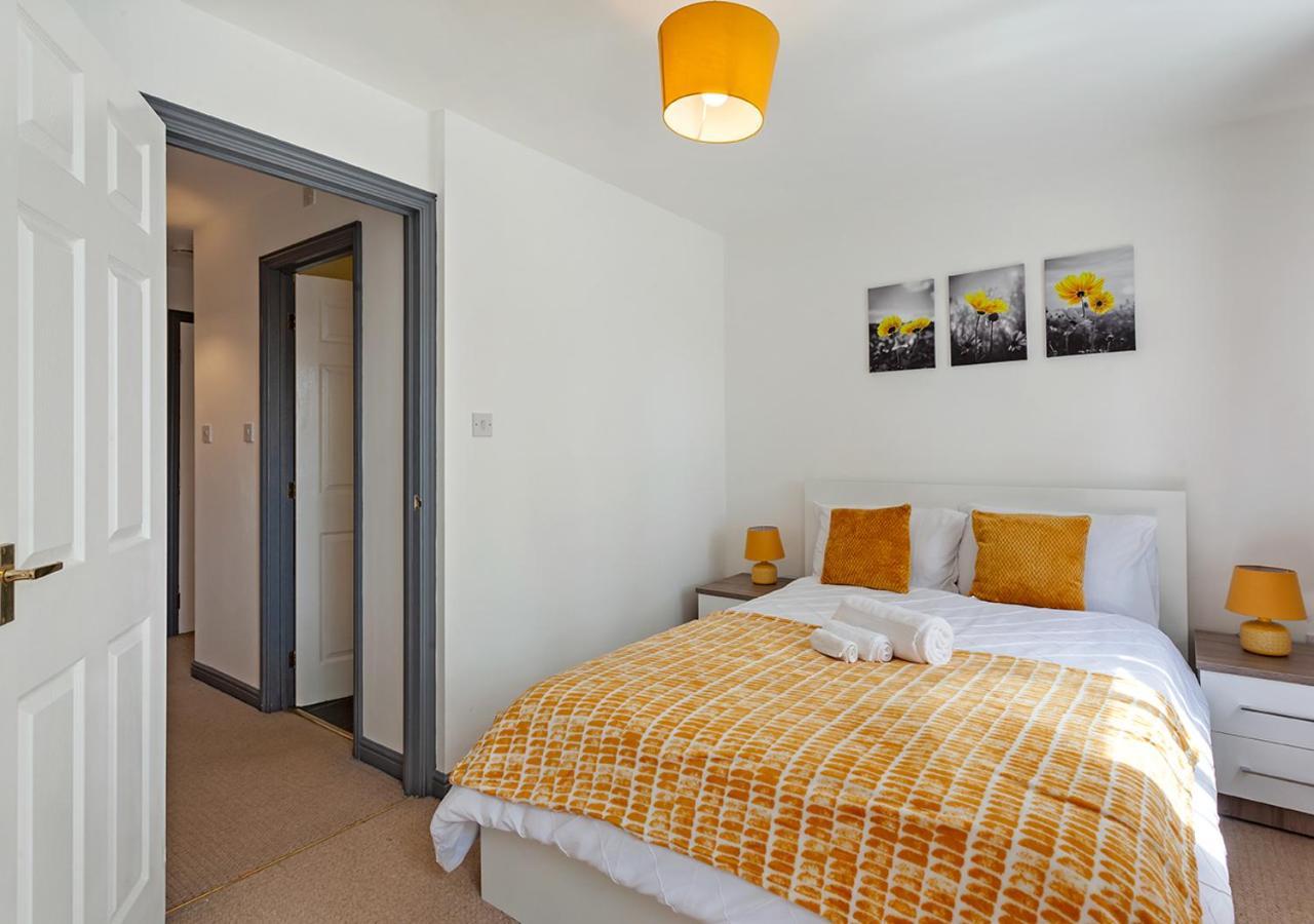 ברמינגהאם Stay Near Airport & Nec, The Leyburn מראה חיצוני תמונה