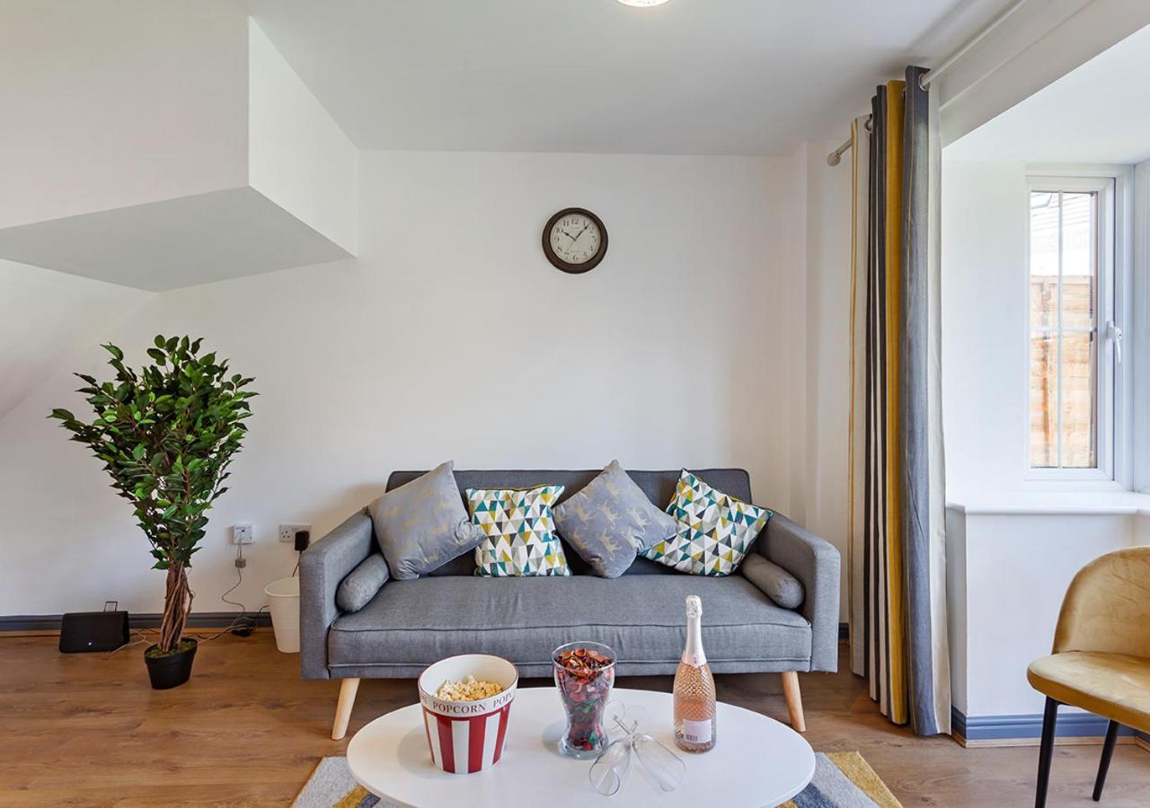 ברמינגהאם Stay Near Airport & Nec, The Leyburn מראה חיצוני תמונה